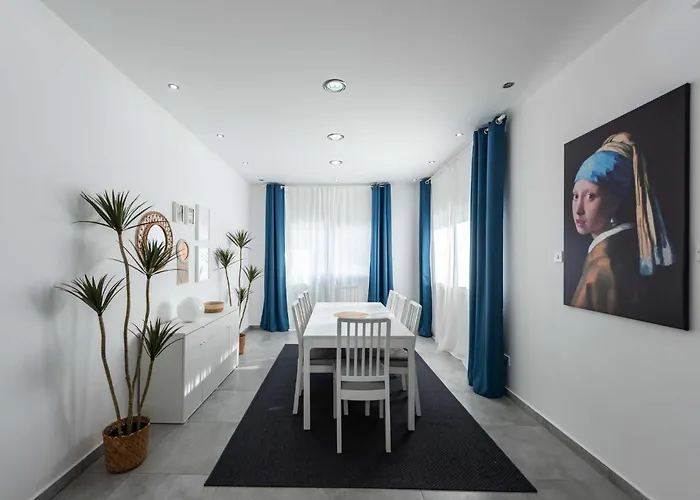 Kition City Apartments - Central Location