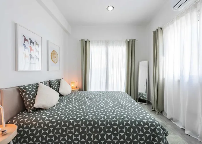 Kition City Apartments - Central Location